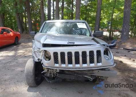 2015 Jeep Patriot Altitude Edition из США, поврежденный, VIN 1C4NJPBA0FD138950